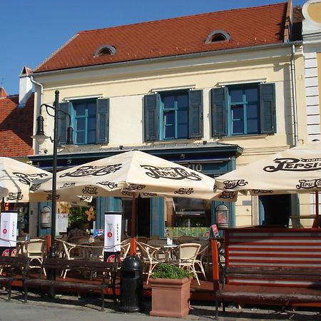 Portre Panzio Hotell Kőszeg Exteriör bild