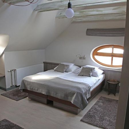 Portre Panzio Hotell Kőszeg Exteriör bild