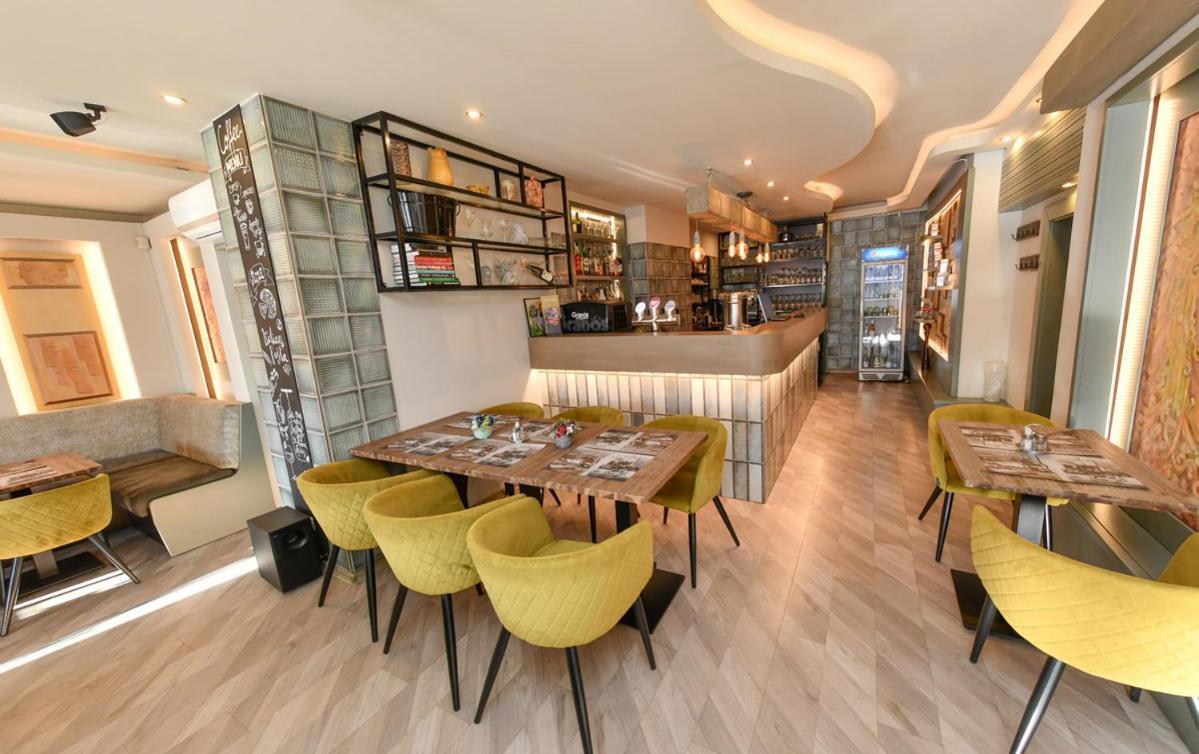 Portre Panzio Hotell Kőszeg Exteriör bild