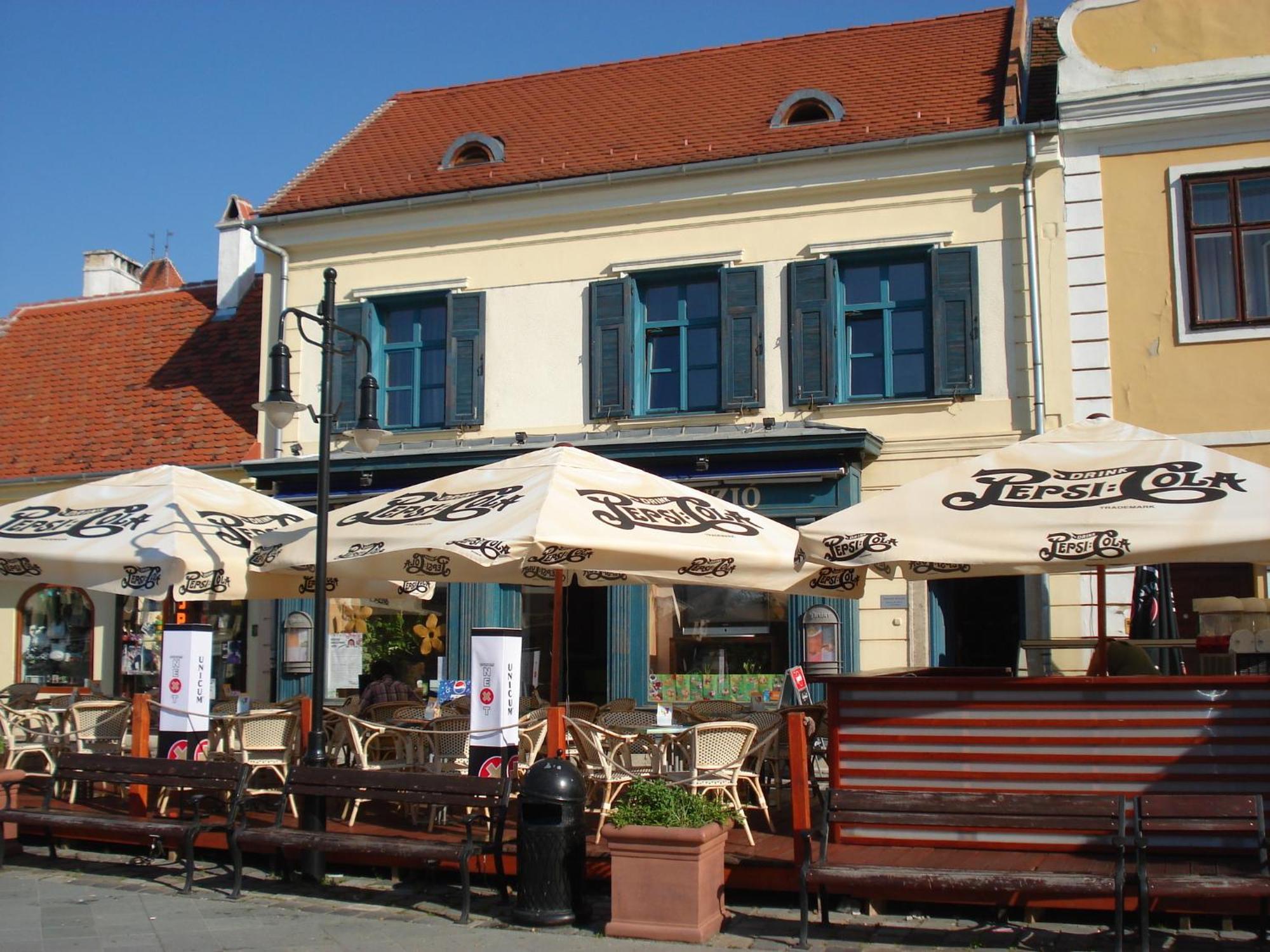 Portre Panzio Hotell Kőszeg Exteriör bild